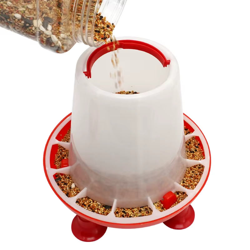 Comedero automatico para aves de corralComederos