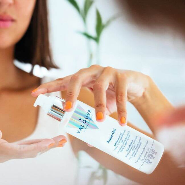 Exfoliante facial suave con microgránulos de bambú