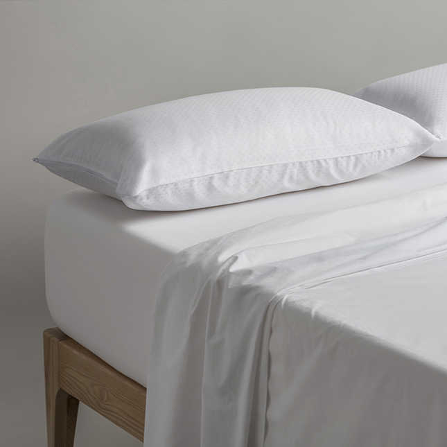 Almohada doble de menor firmeza con funda de algodón suaveAlmohadasHome & Garden > Linens & Bedding > Bedding > Pillows