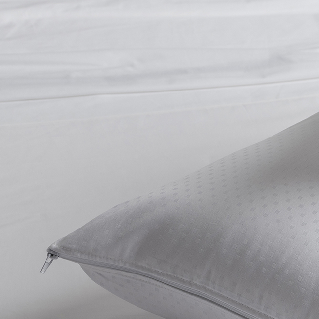 Almohada doble de menor firmeza con funda de algodón suaveAlmohadasHome & Garden > Linens & Bedding > Bedding > Pillows