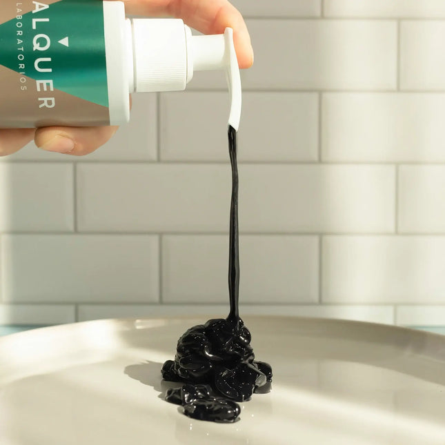 Mascarilla color negro potenciadora del color 275 ml