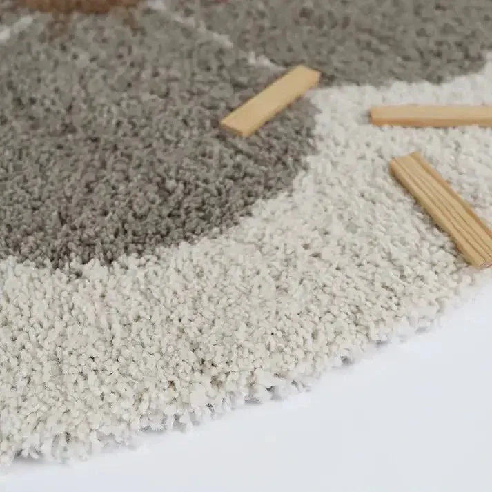 Alfombra infantil redonda terciopelo pelo largo | taupe