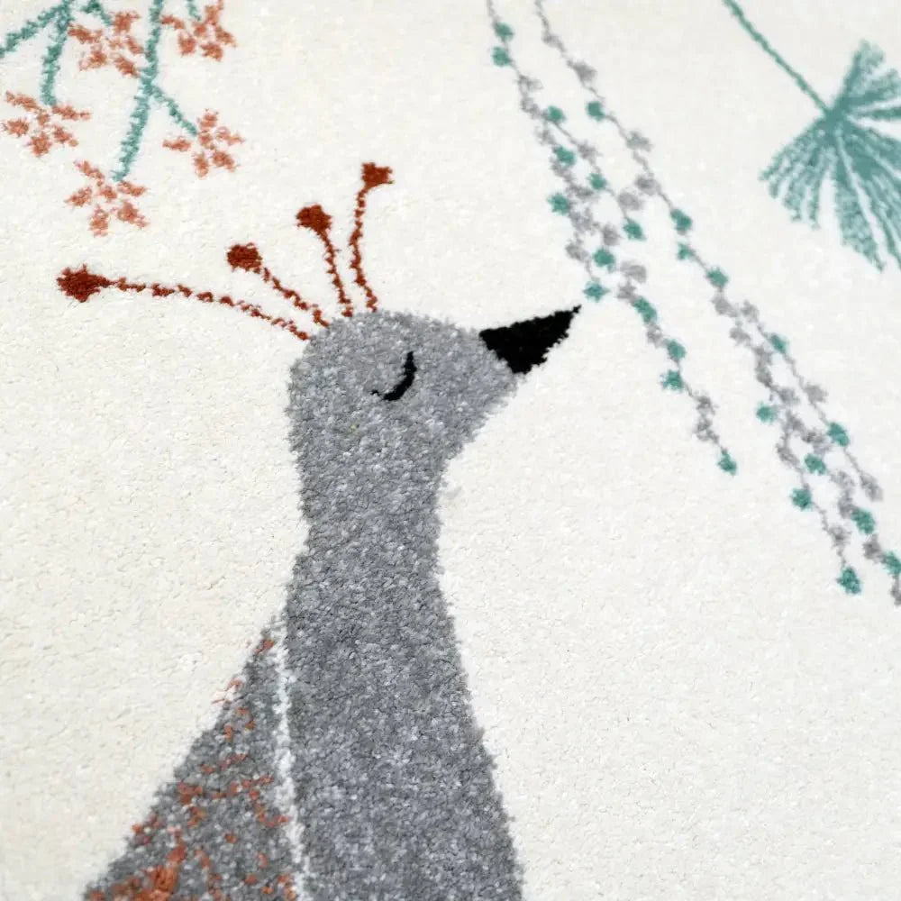 Children's rug with a poetic and relaxing green design | Short pile