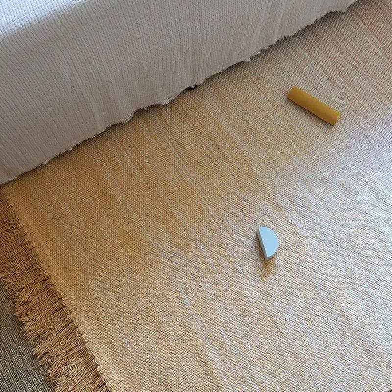 Children's cotton rug with a nude yellow to pink gradient