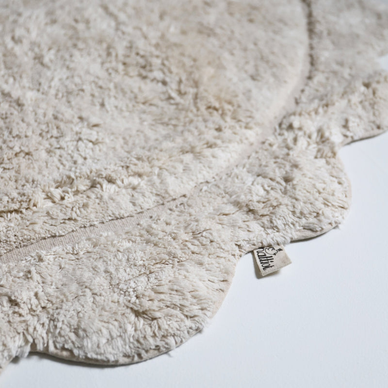 Alfombra infantil ovalada MARISA color crudo con borde en ondas 100x150cmCotonHome & Garden > Decor > Rugs