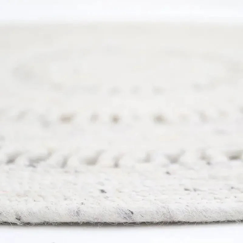 Round natural wool rug | Handmade in India