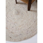 Round rug made of soft, natural wool | handmade