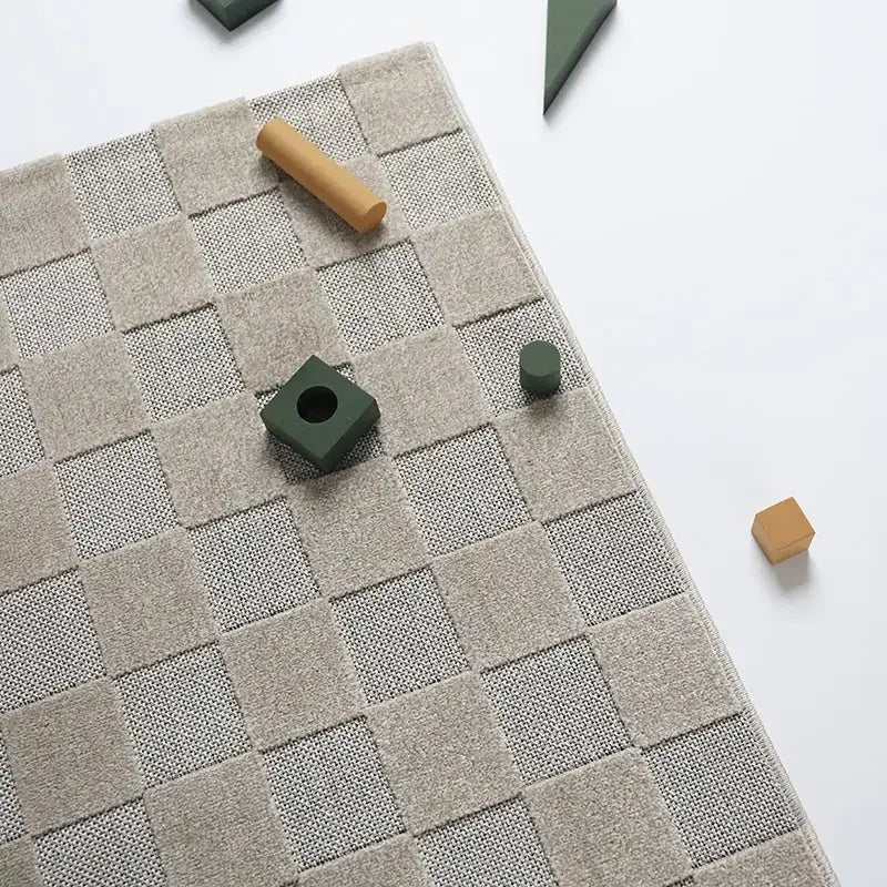 Kids' checkered rug in sand color