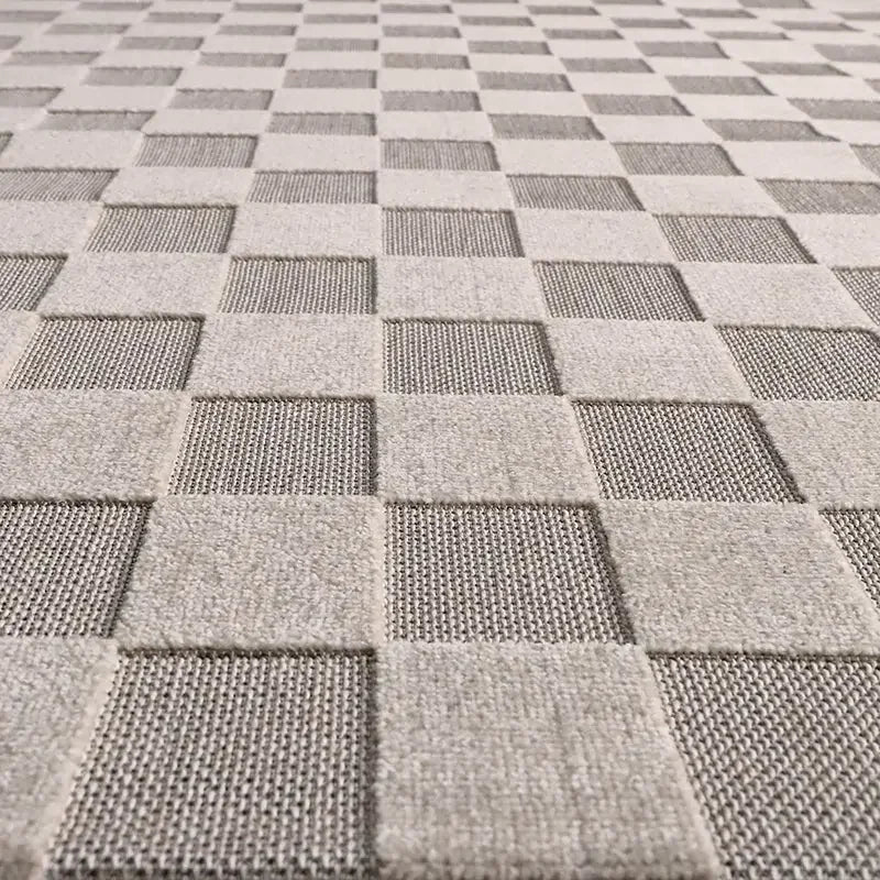 Kids' checkered rug in sand color