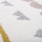 Alfombra infantil con diseño persa y tonos suaves para niños
