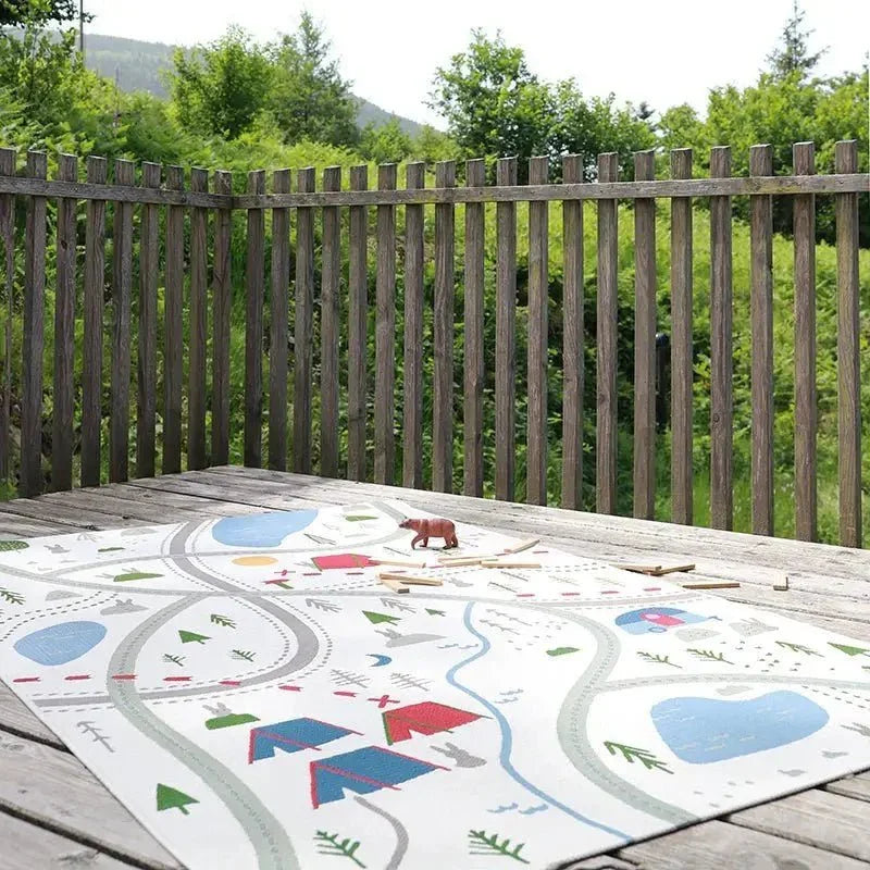 Children's play mat | indoor and outdoor use 123x180 cm