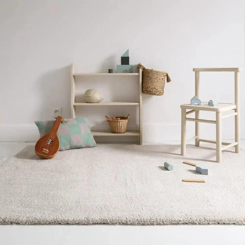 Machine washable cream short pile rug