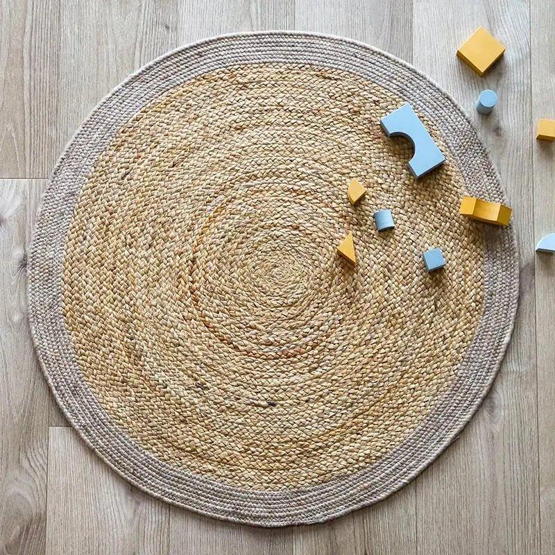 Natural jute and felted wool rug | taupe, size M