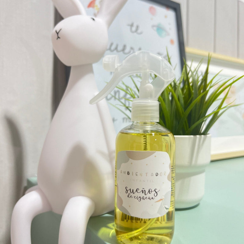 Fragancia Ambientador 250ML Infantil Sueños de Cigueña con Fragancia Suave de BebéAmbientador InfantilHome & Garden > Decor > Home Fragrances > Air Fresheners
