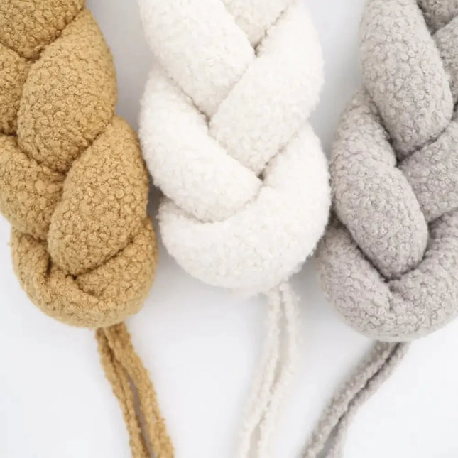 Trenza Protectora de Cuna y cama 200cm BOUCLE BLANCOFurniture > Baby & Toddler Furniture > Crib & Toddler Bed Accessories > Crib Bumpers & Liners > Padded Crib Bumpers