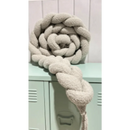 Trenza protector de cuna 200cm en boucle | Suave y segura