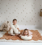 Papel pintado de ciervos con flores vibrantes | Para niños
