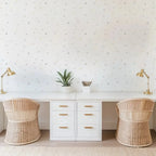 Papel pintado infantil con estrellas acquarela tonos pastel