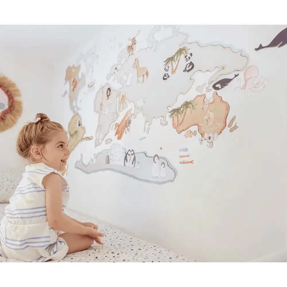 Vinilo decorativo infantil mapamundi animals | XL 220x120cm