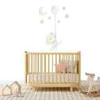 Autocolante decorativo infantil em vinil com o desenho de um menino com balão | Pintado à mão