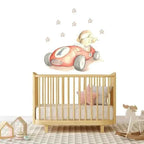 Autocolante decorativo infantil em vinil com o tema "Carro Veloz", pintado à mão.
