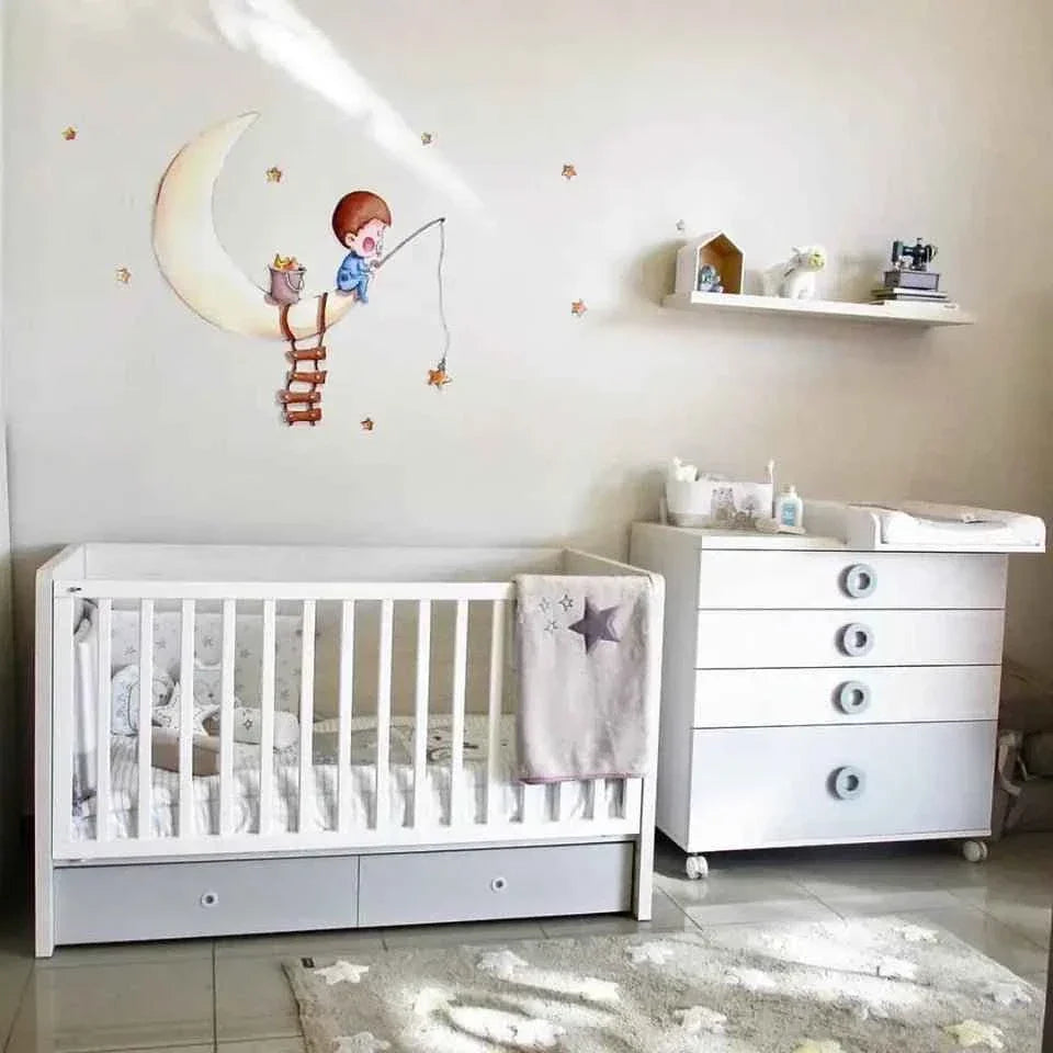 Children's decorative vinyl fishing on the moon | Hand-drawn